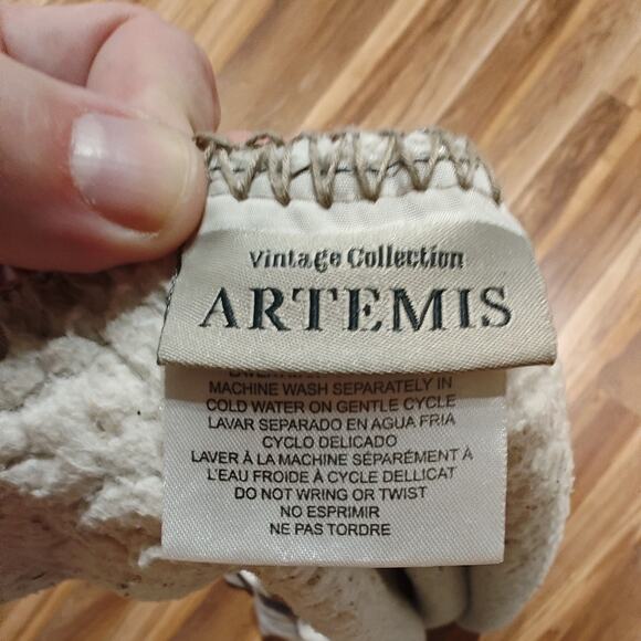 ARTEMIS VINTAGE COLLECTION Fleece Blanket Beige White Deer Moose 5 ft x 46 in - Picture 3 of 6